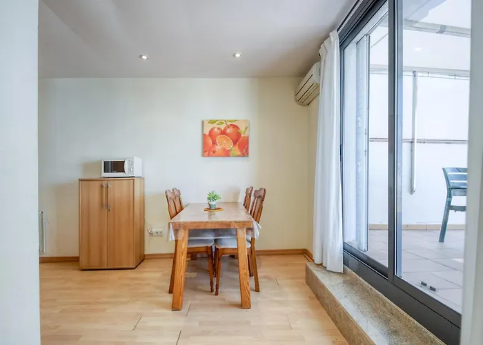 In With Beachfront Access Apartment